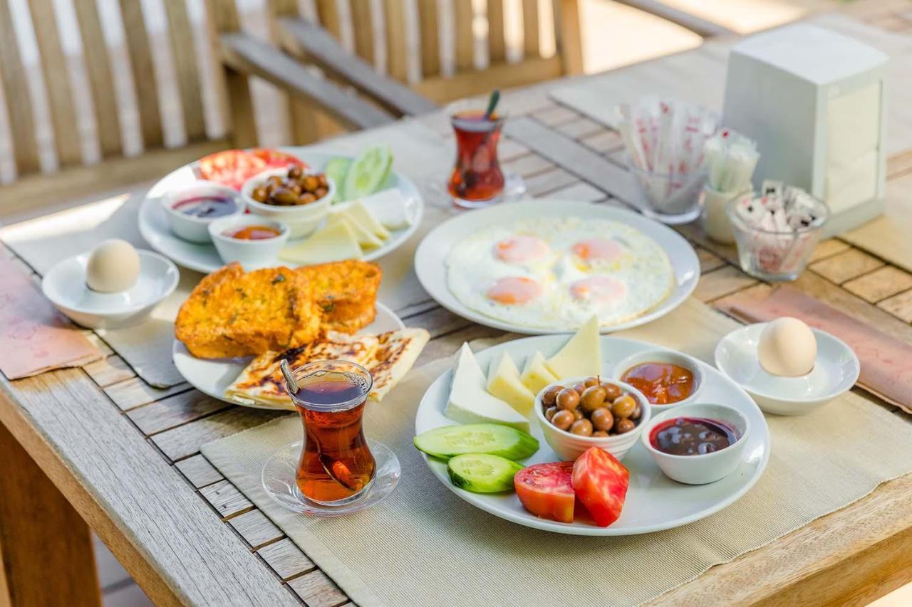 Vira Hotel Gocek (Fethiye)
