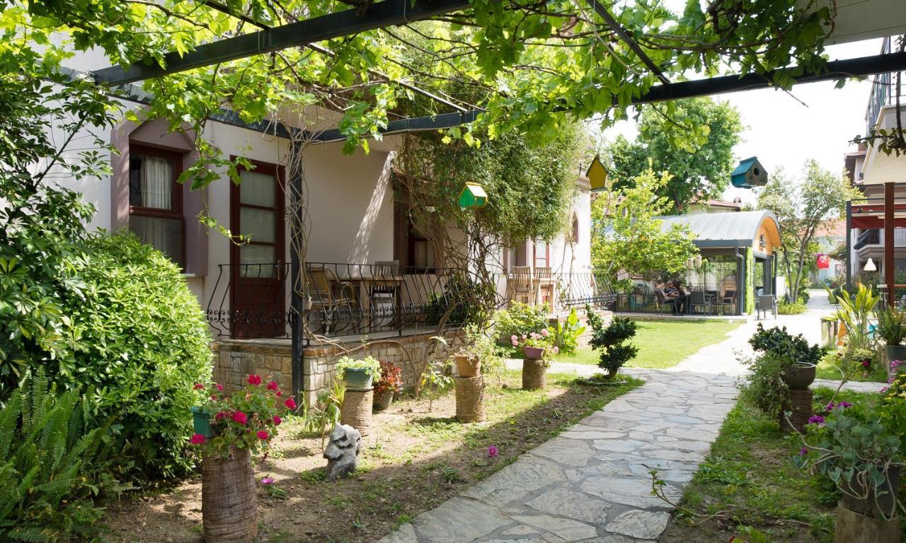 Hotel Vira *